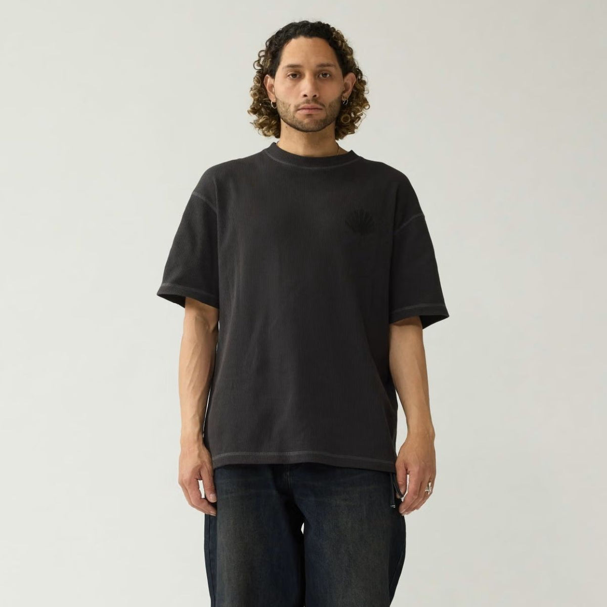 New Amsterdam Surf Association Logo Waffle T-shirt Sort