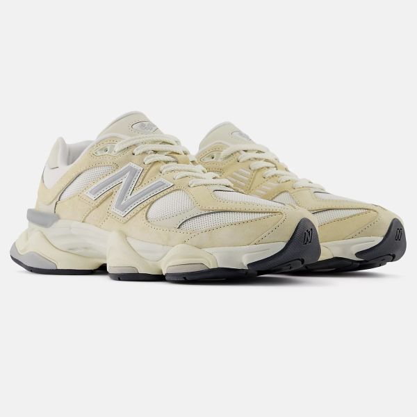 New Balance 9060 Sneaker Off White