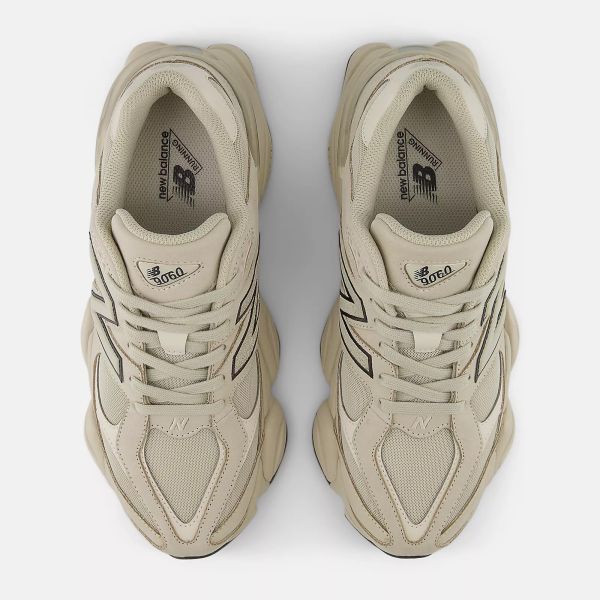 New Balance 9060 Sneaker Beige