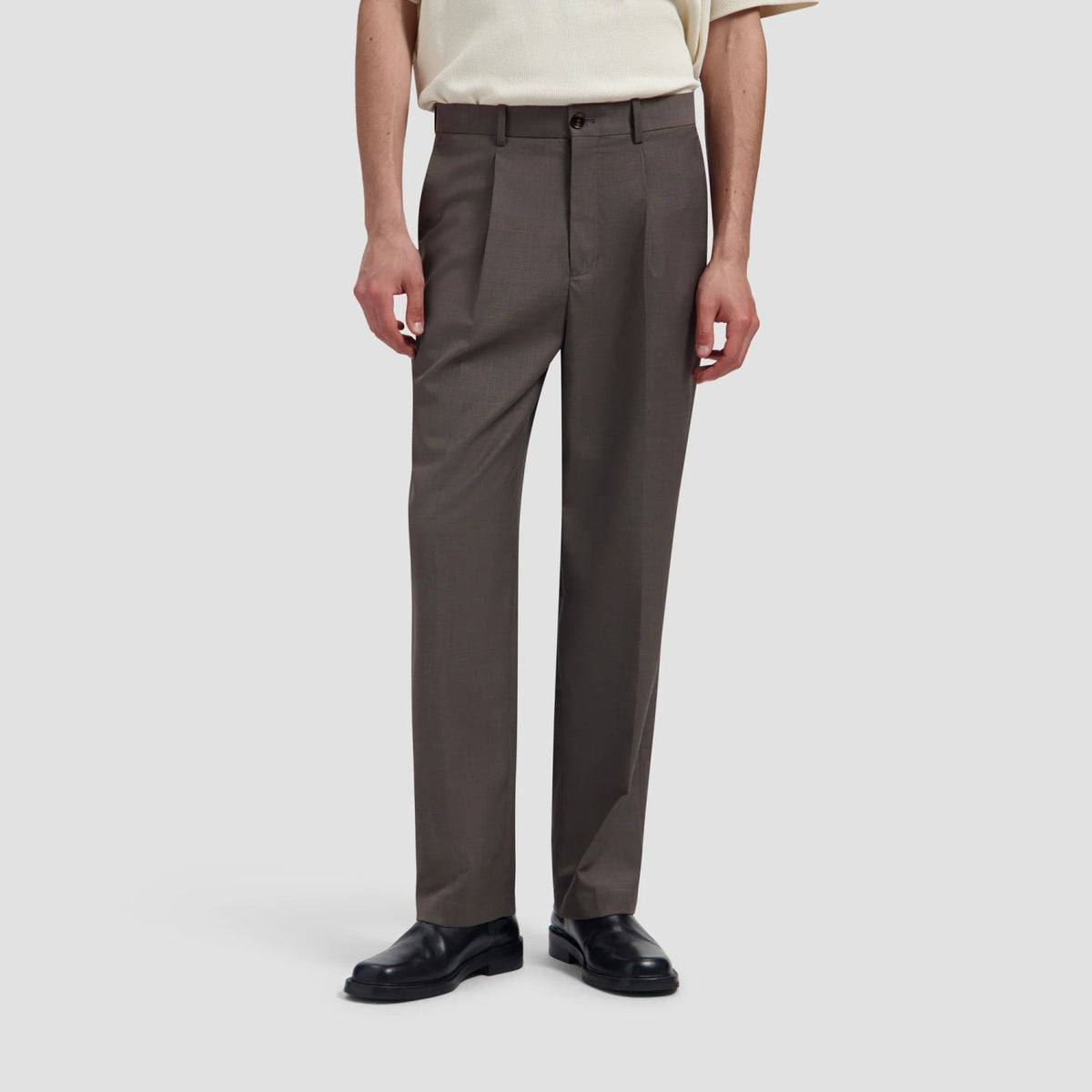 Olaf Regular Wool Pleated Chino Brun