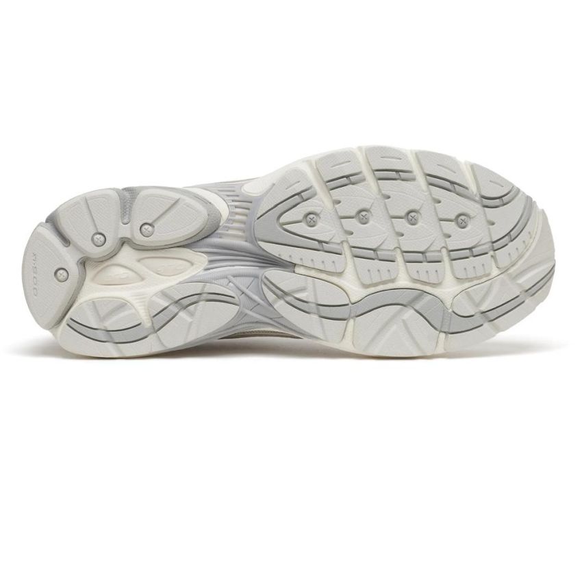 Saucony Progrid Omni 9 Sneaker Off White
