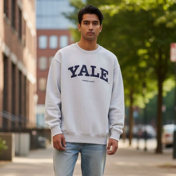Sporty & Rich Yale Ivy Sweater Grå