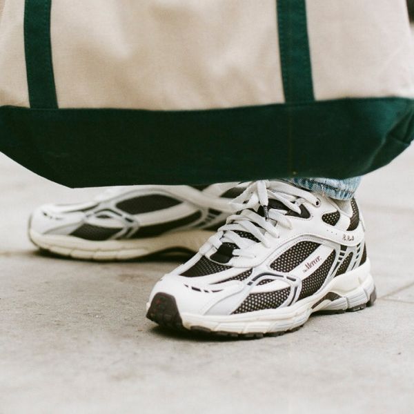 The Mercer Brand The Re-Run White Silver Sneaker Wit/Bruin