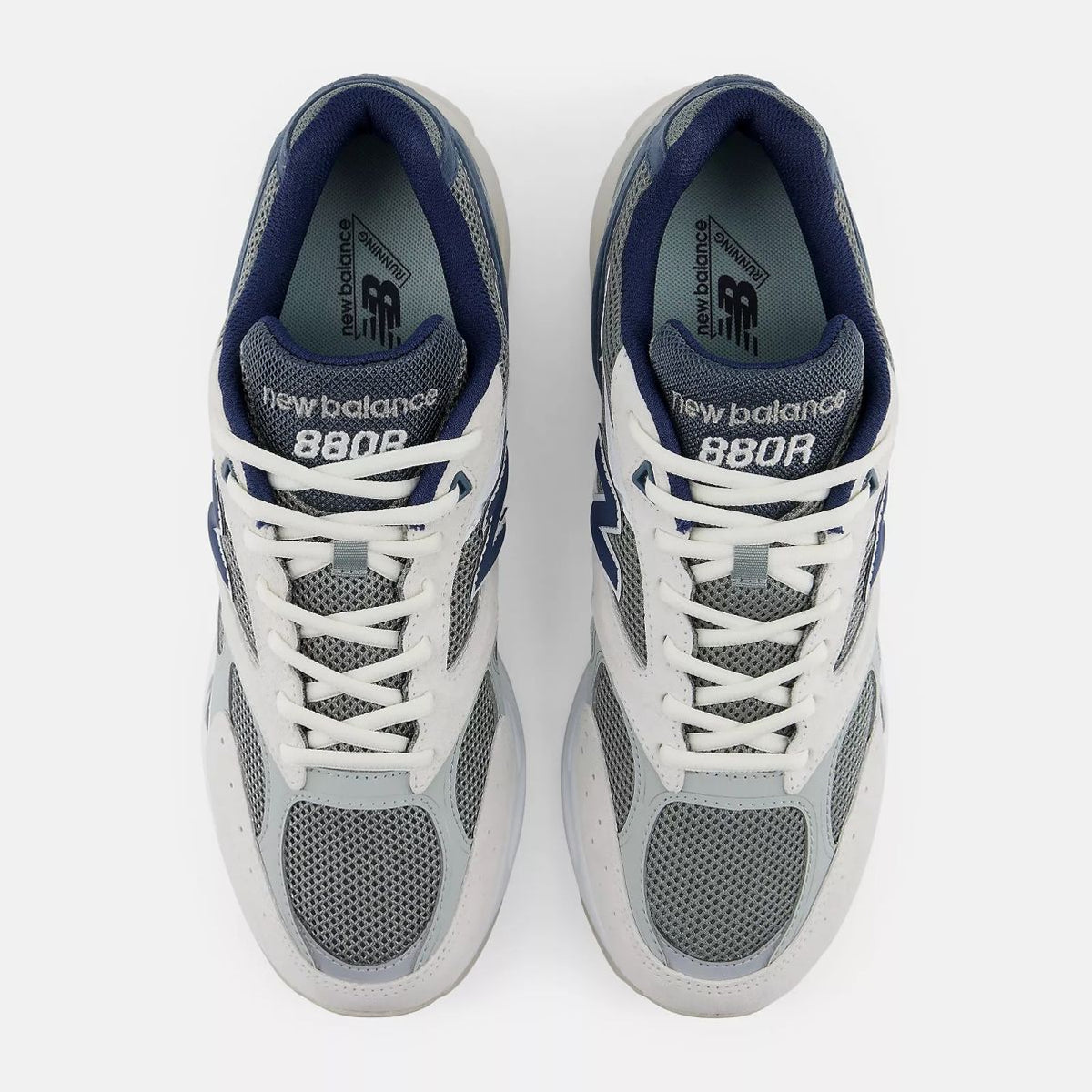 New Balance 880R Sneaker Off White/Navy